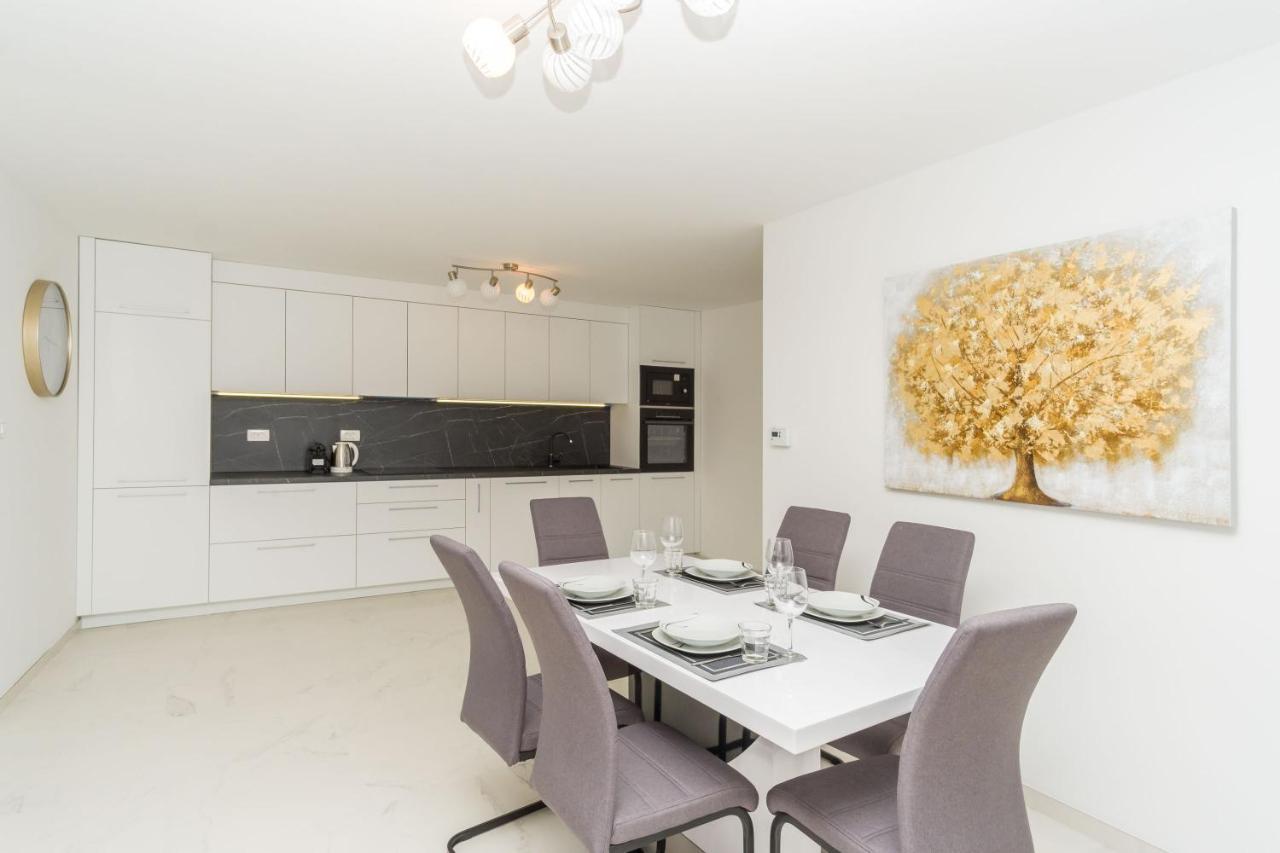 Apartmani Simi - The Sun Crikvenica Luaran gambar